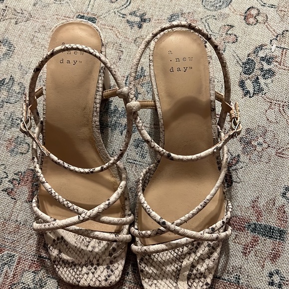 A New Day snakeskin heel - Picture 4 of 5